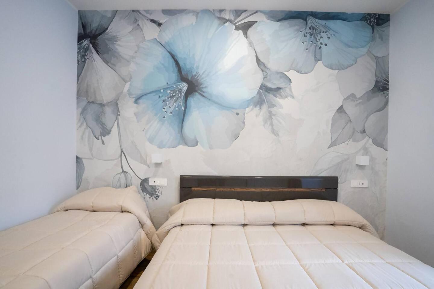 Blue Dream Suites Salerno Exteriör bild